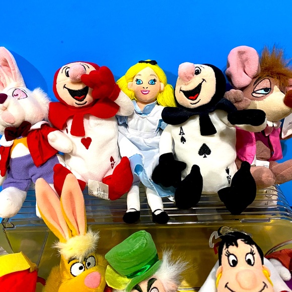 DISNEY EXCLUSIVE NWT 1990s ALICE IN WONDERLAND BEAN BAG PLUSH COMPLETE SET OF 12 - Picture 3 of 15